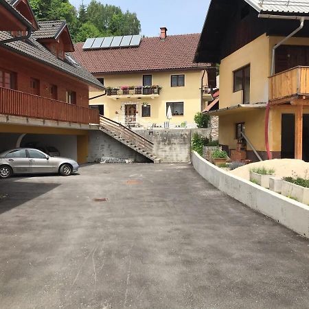 Apartment Julian Discover Rateče Extérieur photo